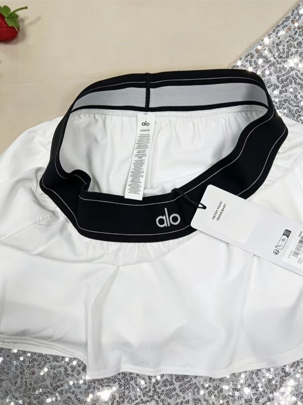 😊ALO Yoga Match Point Tennis Skirt White Sporty Chic Everyday🤗 - Picture 4 of 7